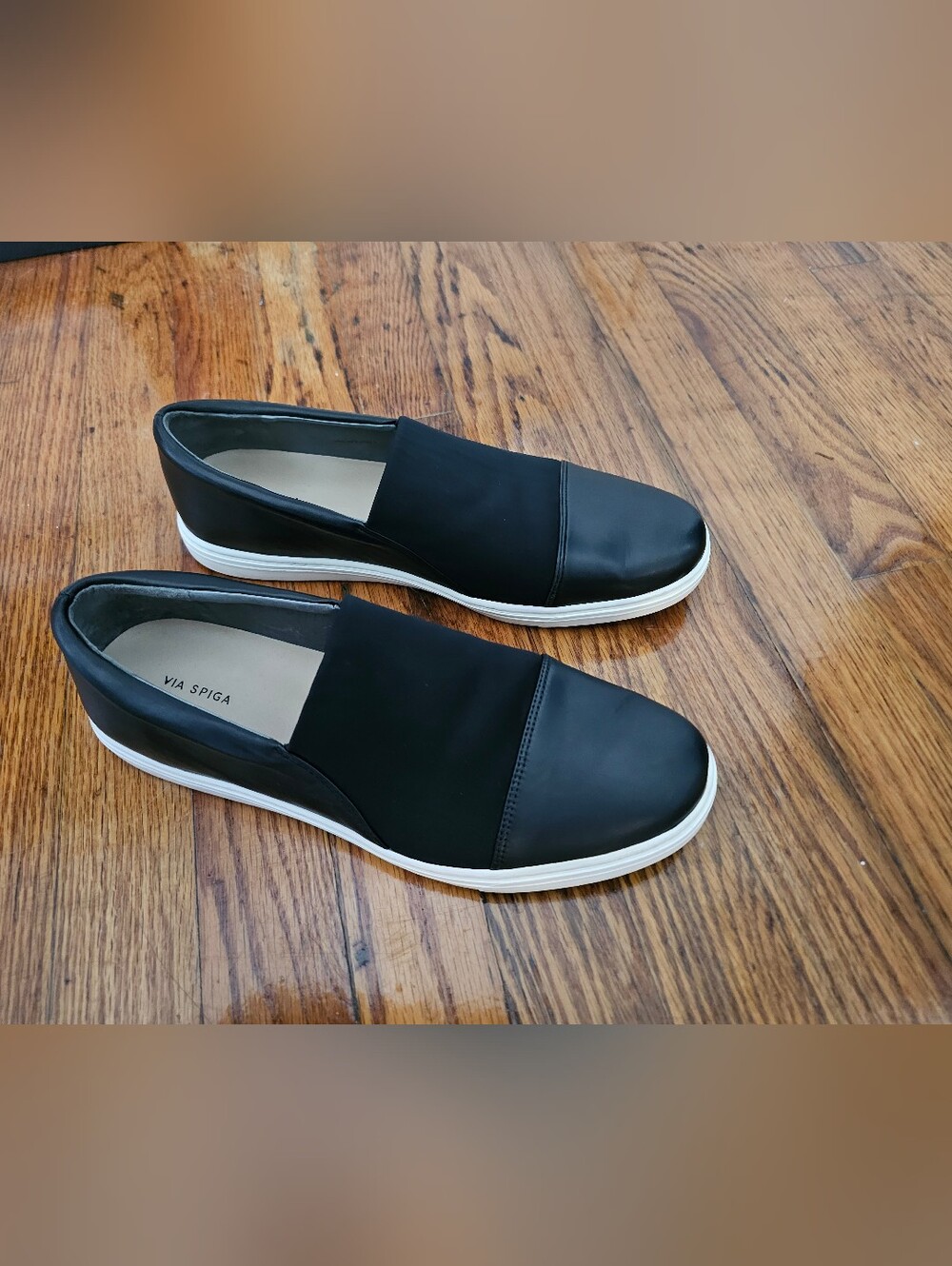 Women's Size 9.5 Via Spiga Black & White Slip-On Sneakers